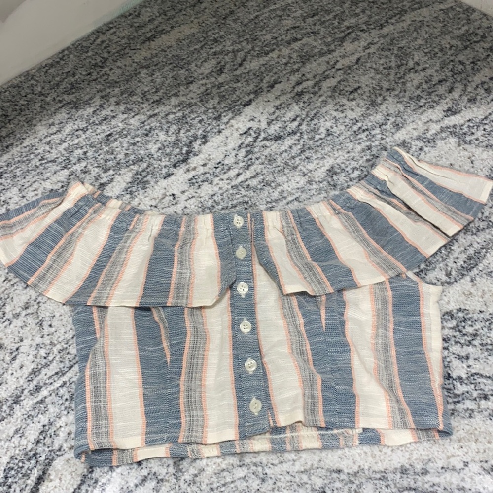 Altar’d state cropped off the shoulder blouse